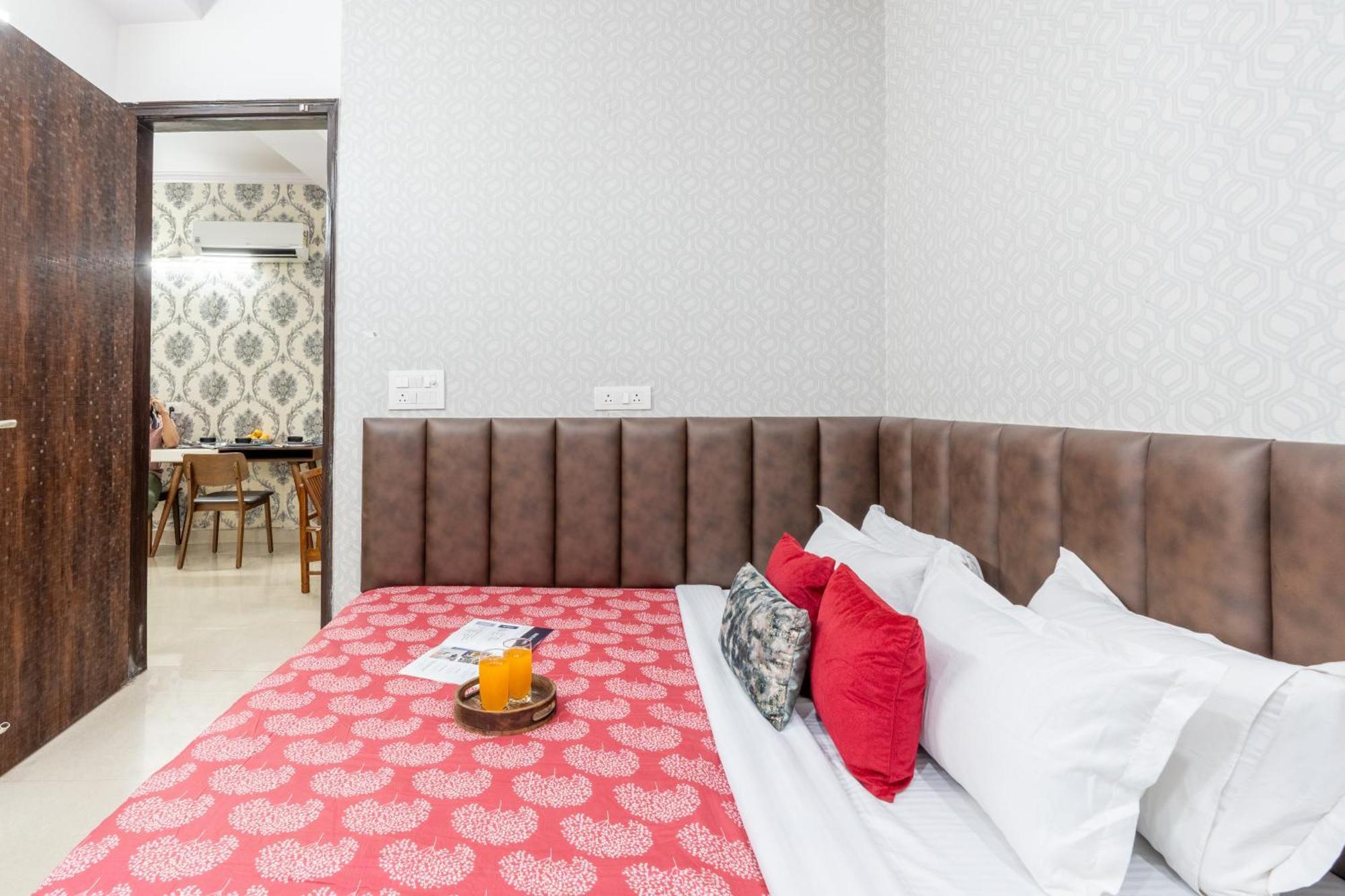 뉴델리 Homlee-Vintage 2Bhk-Ndls-Lift-Bharat Mandapam 아파트 외부 사진